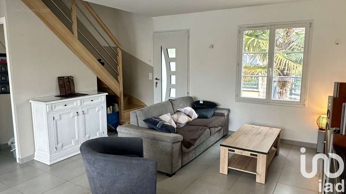 Photo 5 - Maison à CHAUCONIN-NEUFMONTIERS