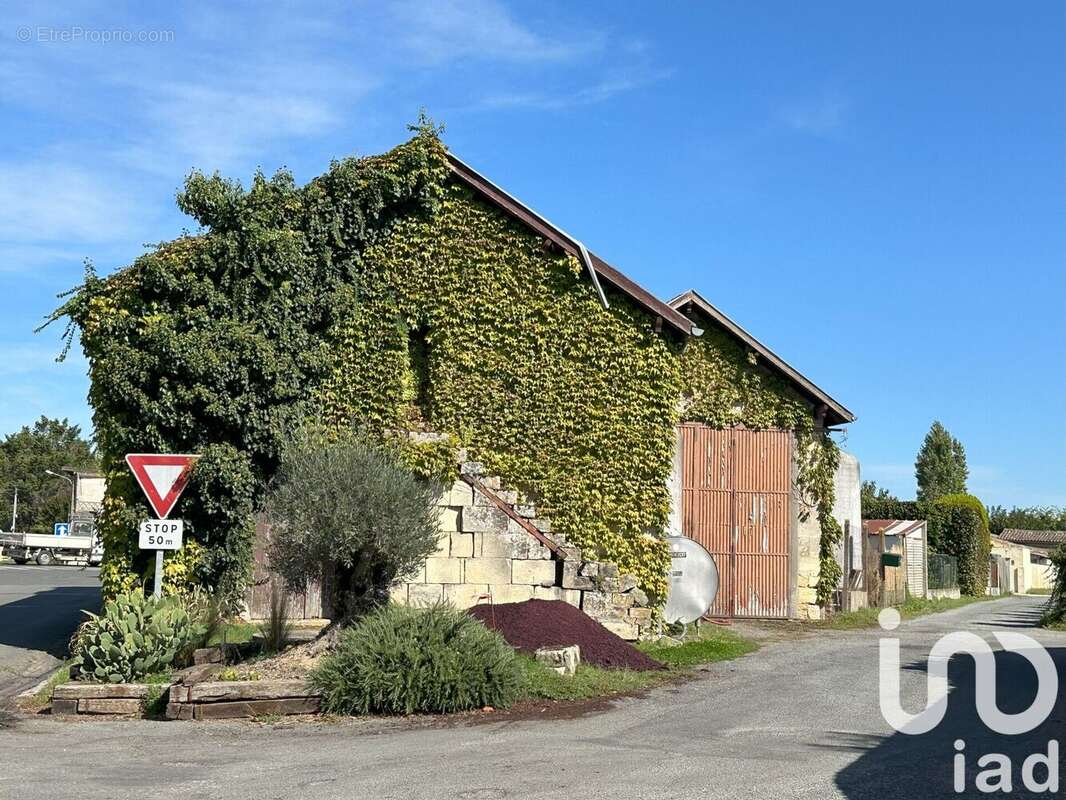 Photo 2 - Maison à LAMOTHE-MONTRAVEL