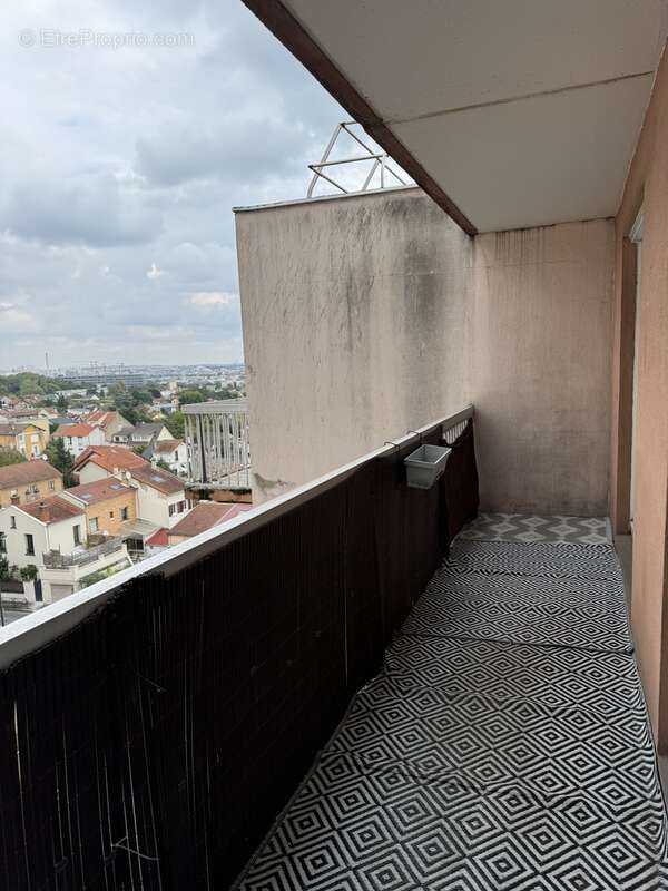 Balcon - Appartement à VITRY-SUR-SEINE