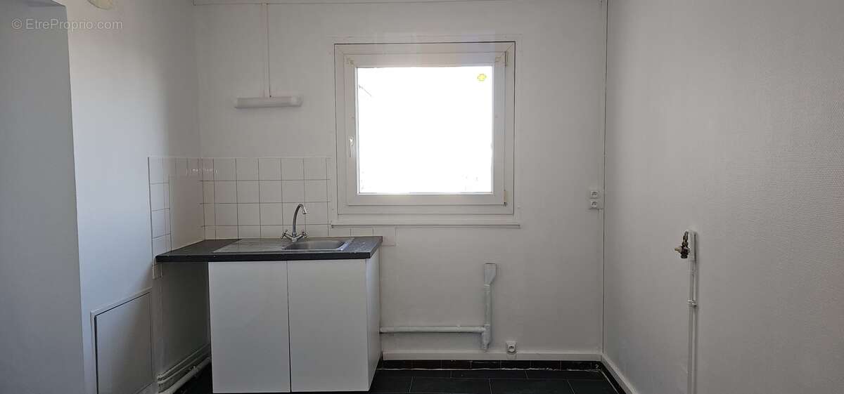 Cuisine - Appartement à VITRY-SUR-SEINE