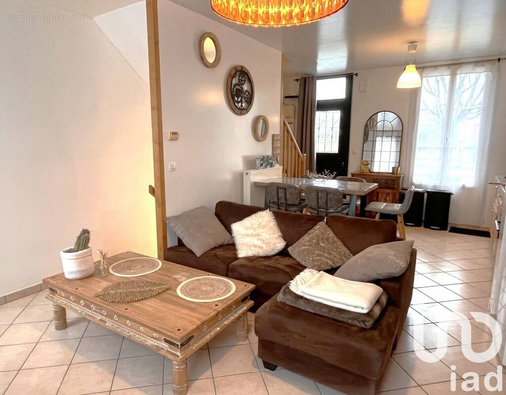 Photo 1 - Maison à MARGNY-LES-COMPIEGNE