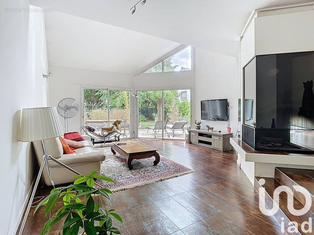 Photo 1 - Maison à LE PLESSIS-TREVISE