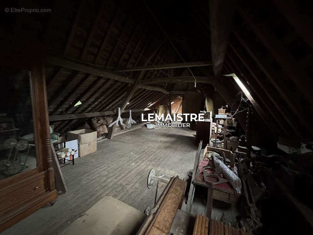 Maison à BEC-DE-MORTAGNE