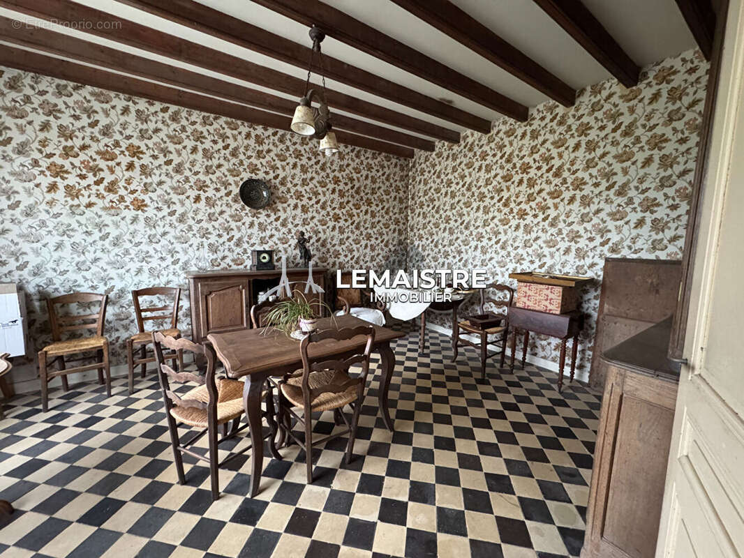 Maison à BEC-DE-MORTAGNE