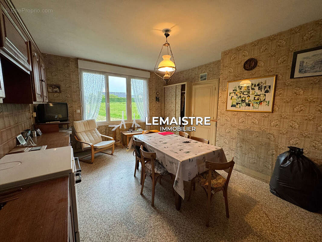 Maison à BEC-DE-MORTAGNE