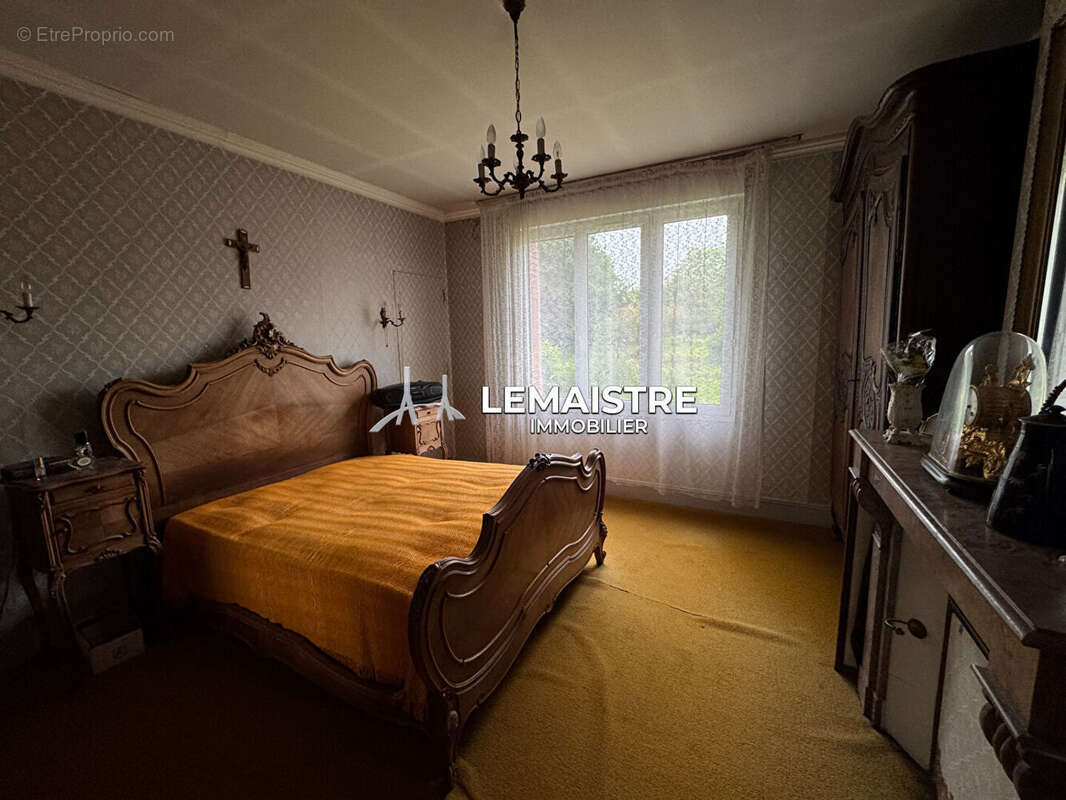 Maison à BEC-DE-MORTAGNE