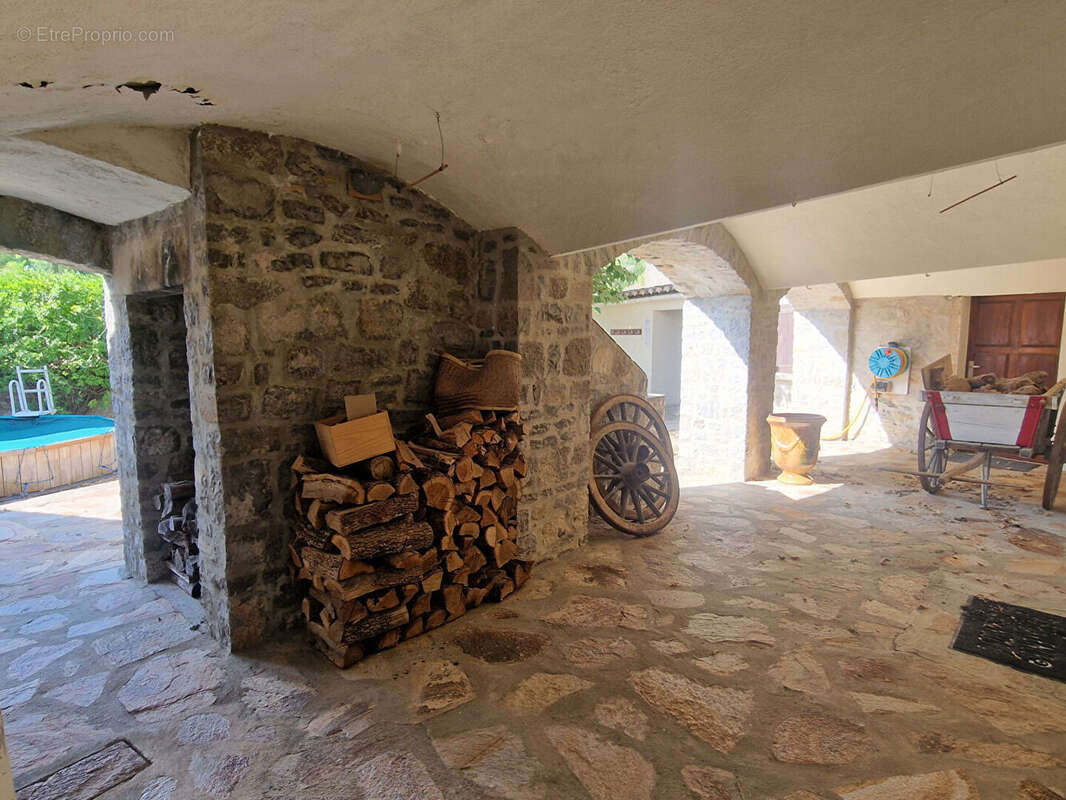 Maison à COURRY