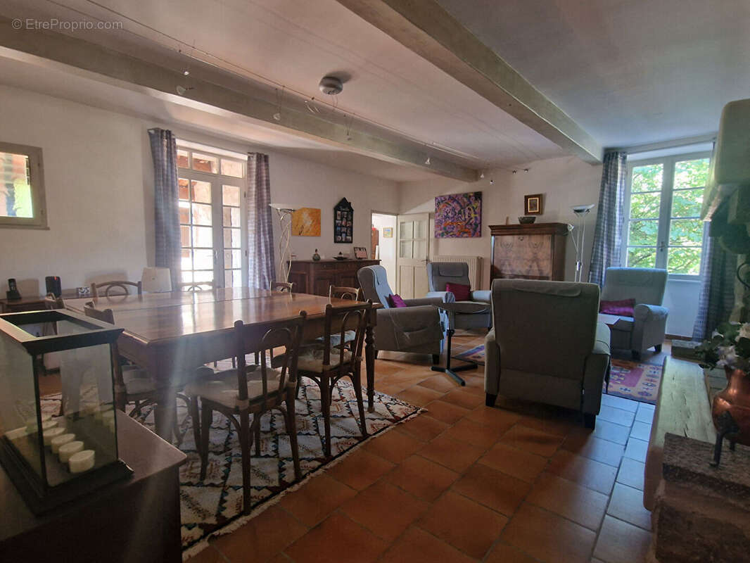 Maison à COURRY