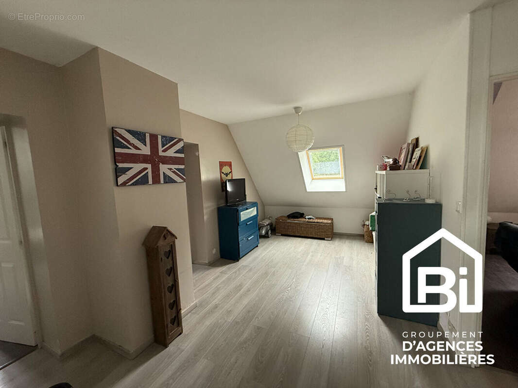 Maison à NOYERS-BOCAGE