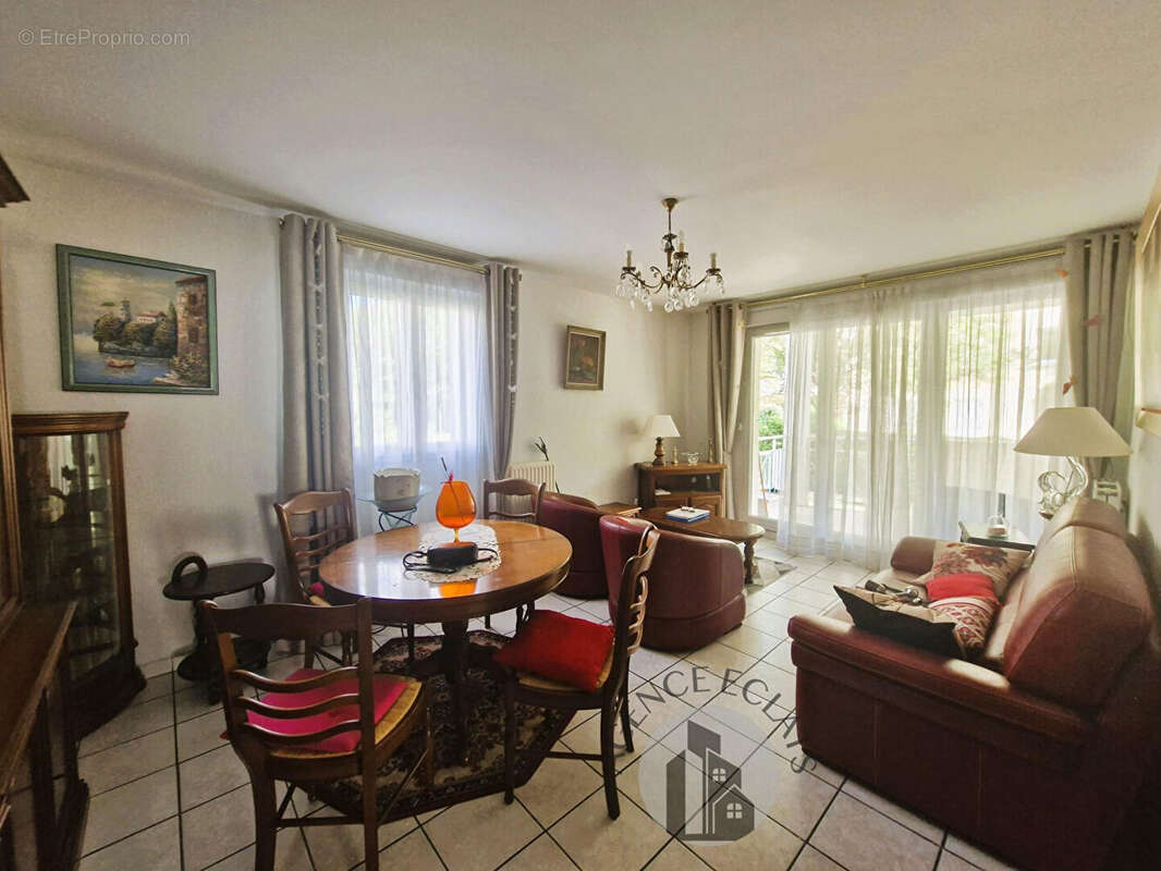 Appartement à MONTEVRAIN