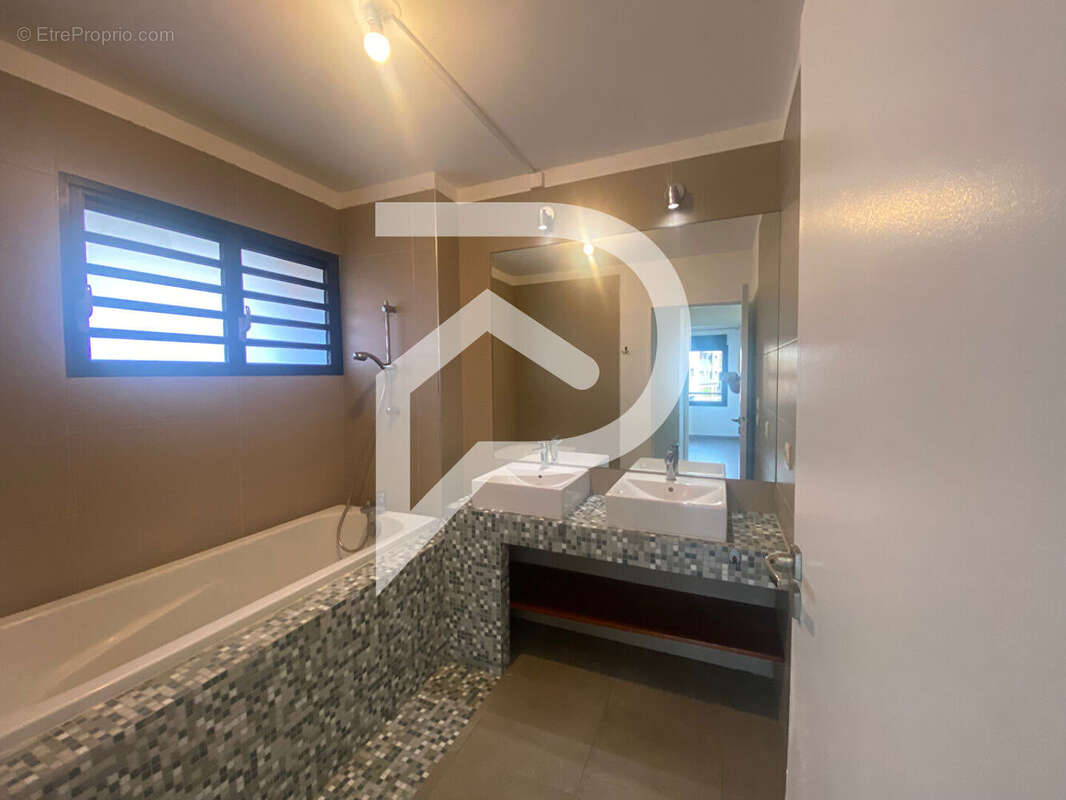 Appartement à SAINT-LEU