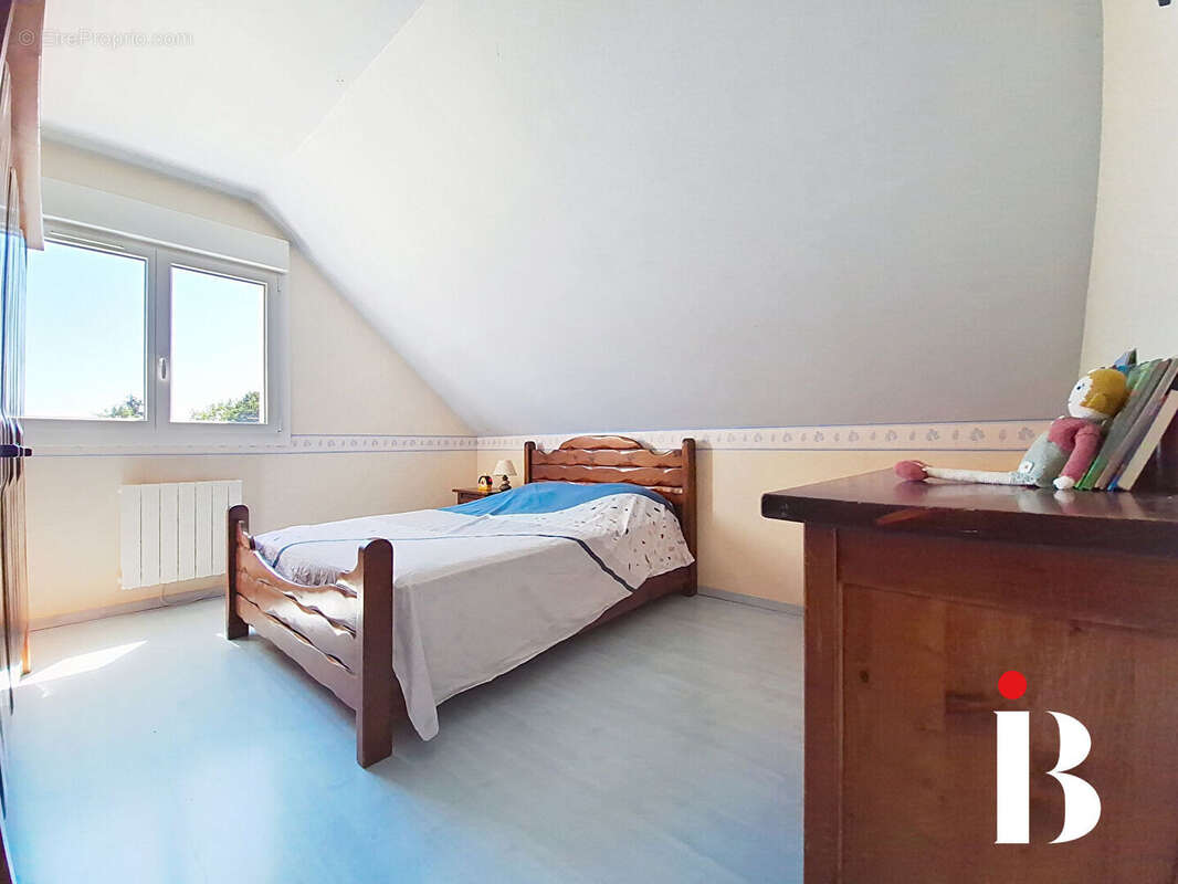 Maison à SAINT-ETIENNE-DE-MONTLUC