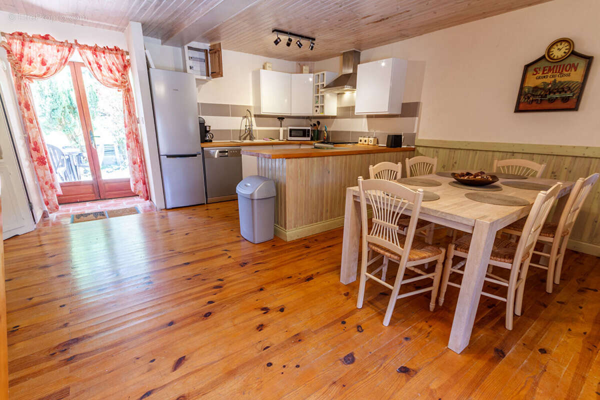 Maison à SAINT-SAUVEUR-LE-VICOMTE