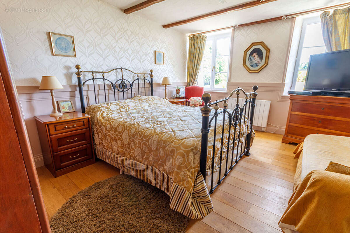 Maison à SAINT-SAUVEUR-LE-VICOMTE