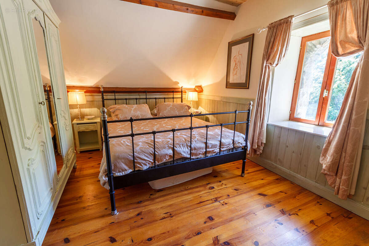 Maison à SAINT-SAUVEUR-LE-VICOMTE