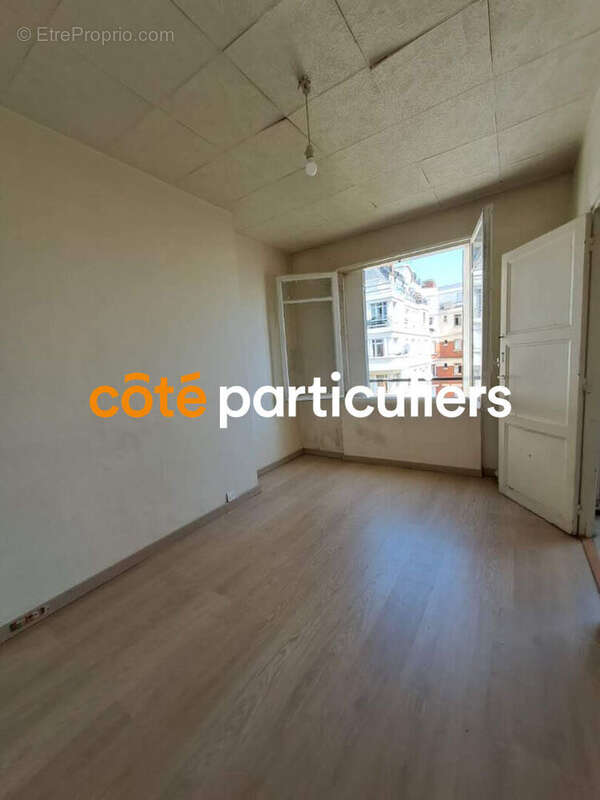 Appartement à AUBERVILLIERS