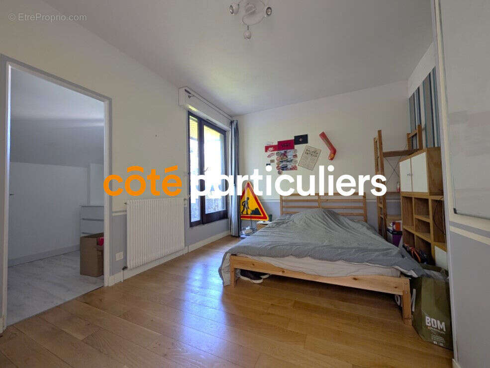 Maison à LUC-LA-PRIMAUBE