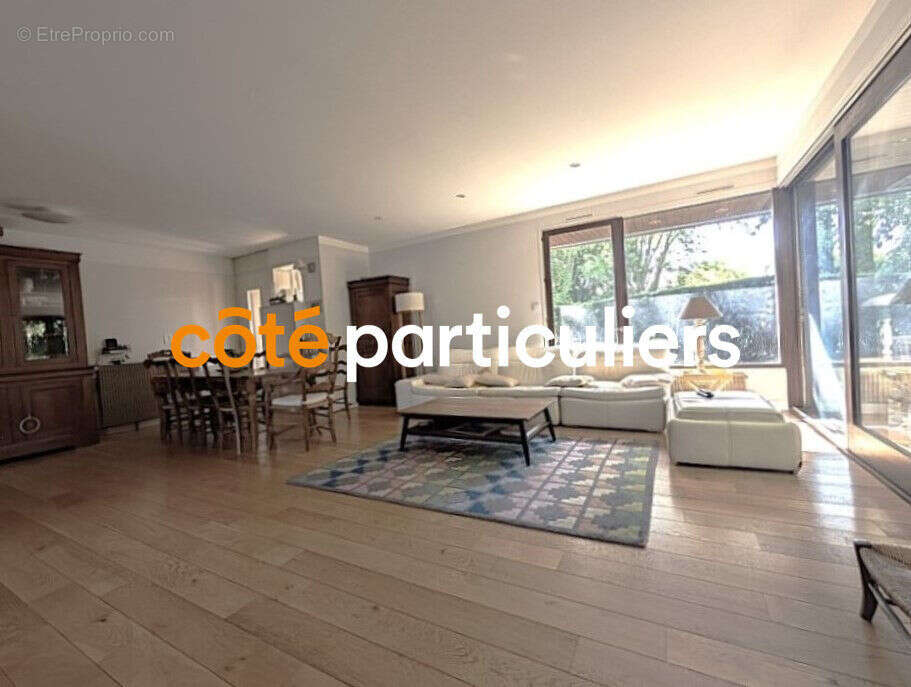 Maison à LUC-LA-PRIMAUBE