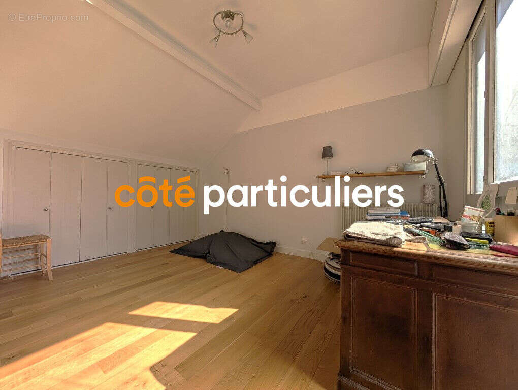 Maison à LUC-LA-PRIMAUBE