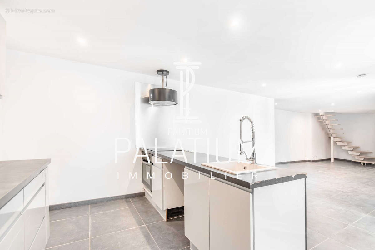 Maison à SAINT-JULIEN