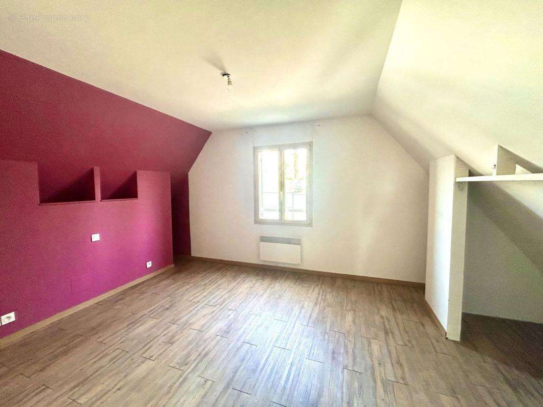 Maison à LACHAPELLE-AUZAC