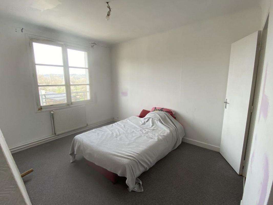 Commerce à TERRASSON-LAVILLEDIEU