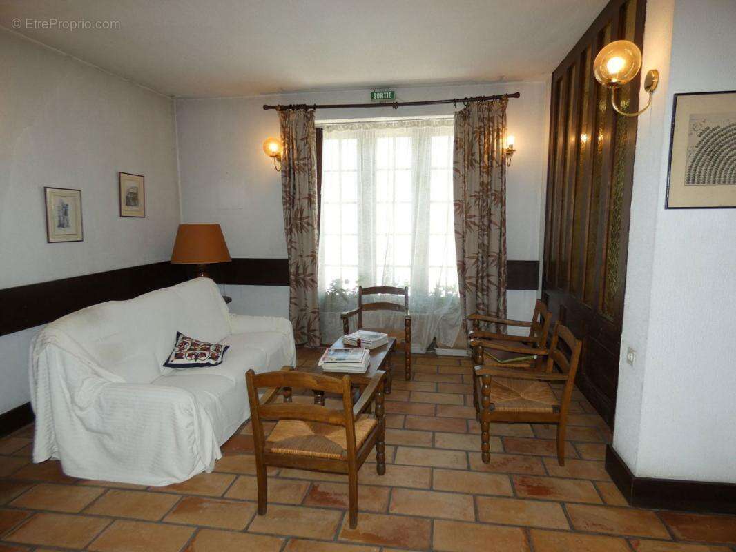 Commerce à CRESSENSAC