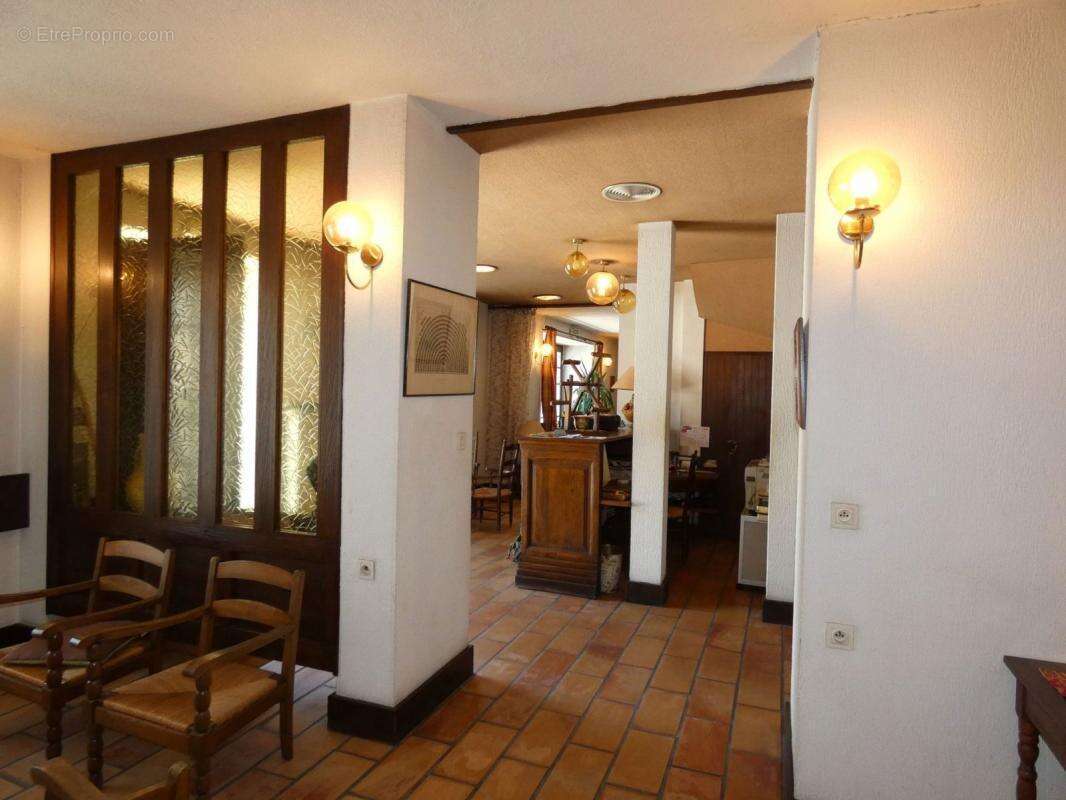 Commerce à CRESSENSAC