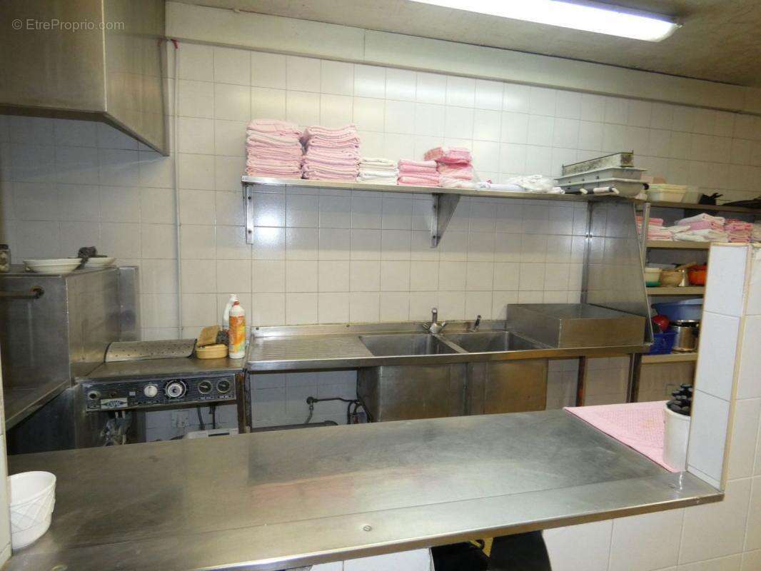 Commerce à CRESSENSAC