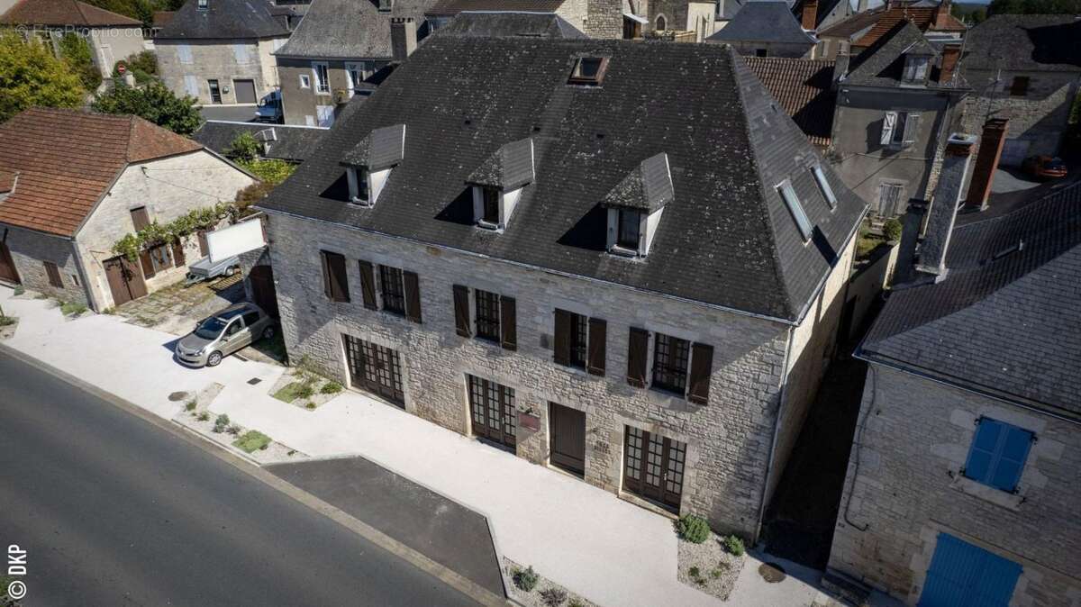 Commerce à CRESSENSAC