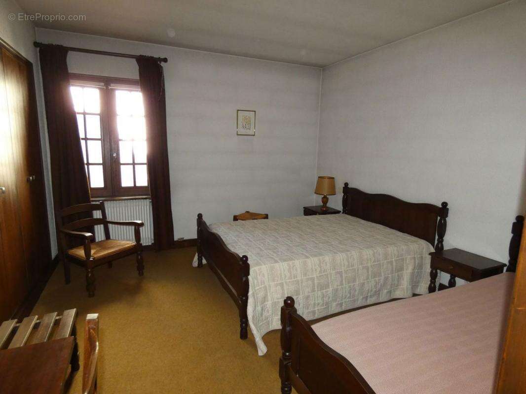 Commerce à CRESSENSAC