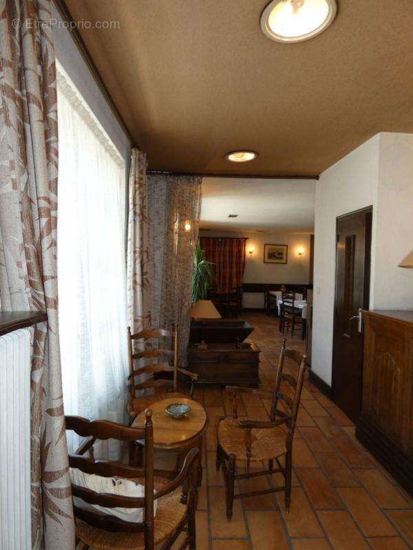 Commerce à CRESSENSAC