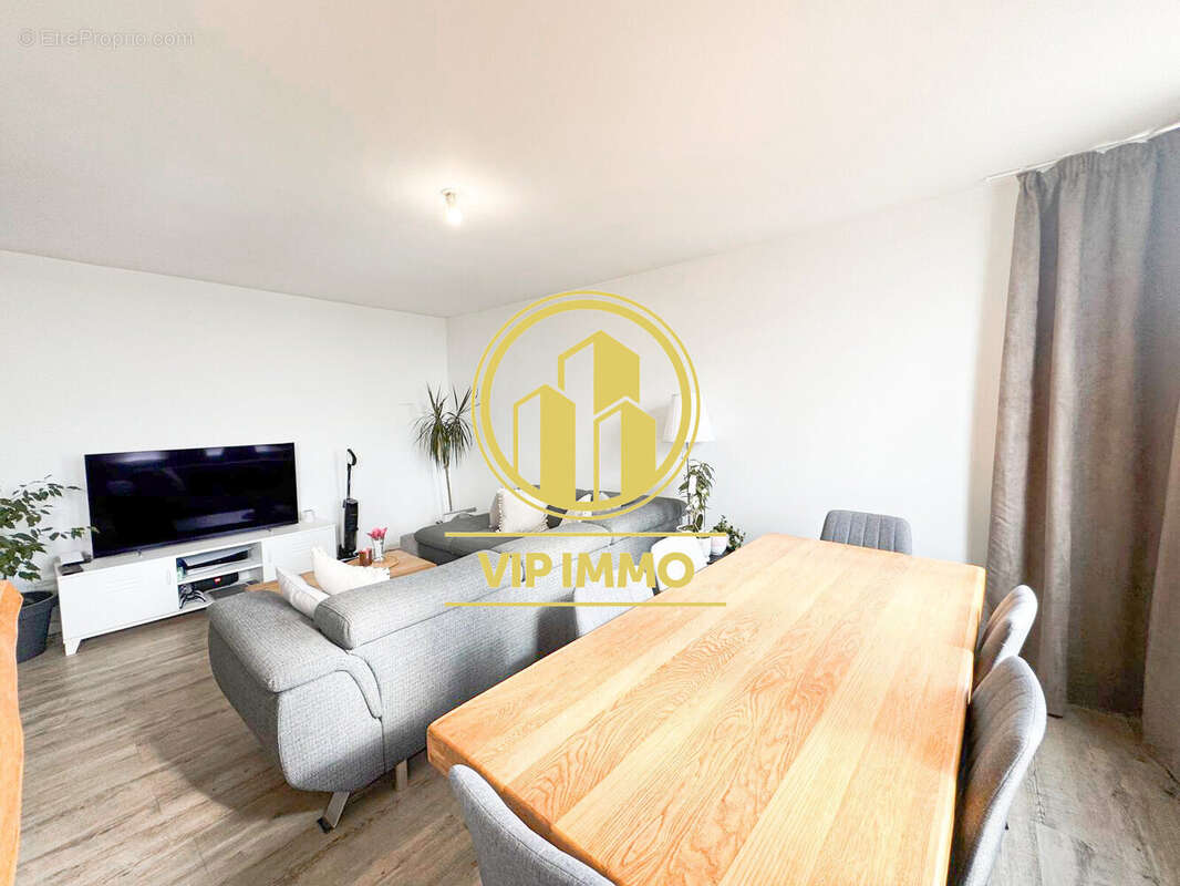 Appartement à LA MADELEINE