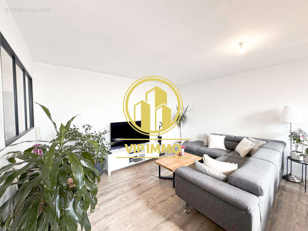 Appartement à LA MADELEINE