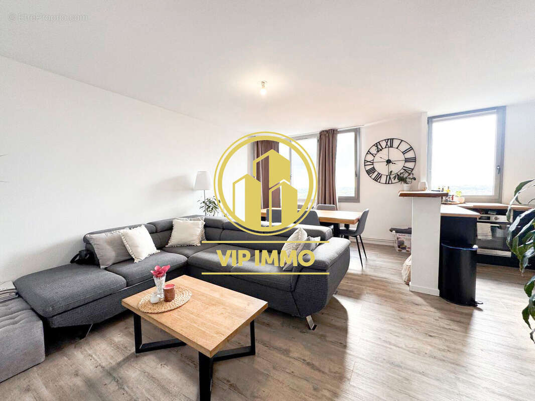 Appartement à LA MADELEINE