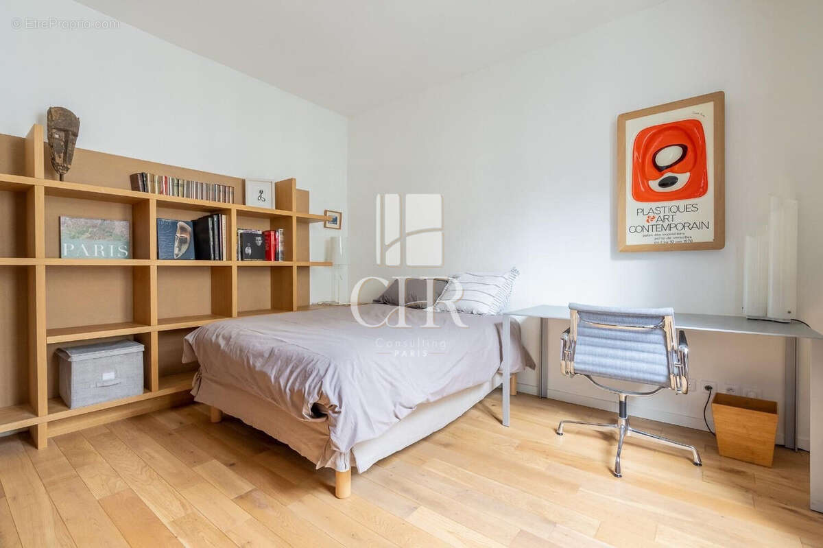 Appartement à PARIS-10E
