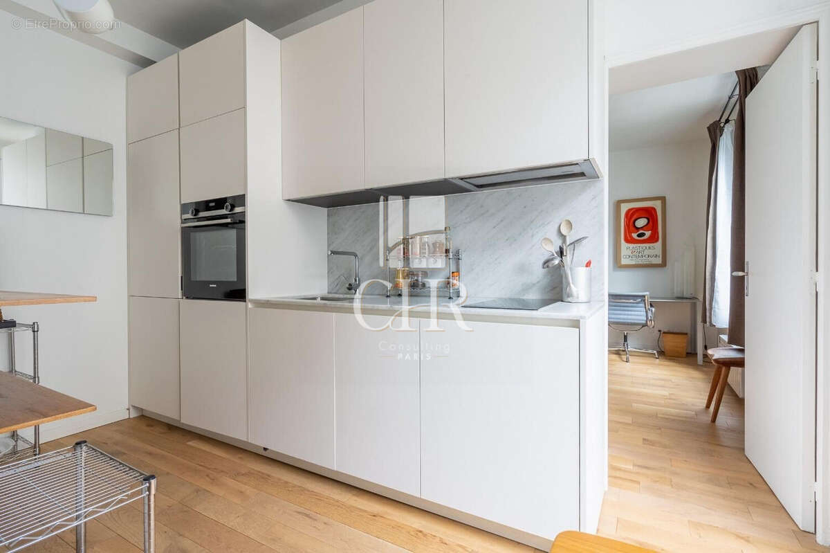 Appartement à PARIS-10E