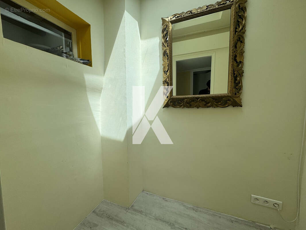 Bureau - Appartement à PARIS-9E