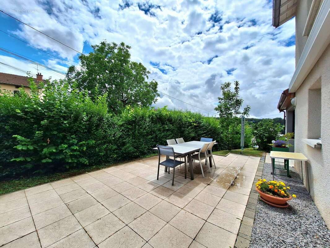 Maison à LES FORGES