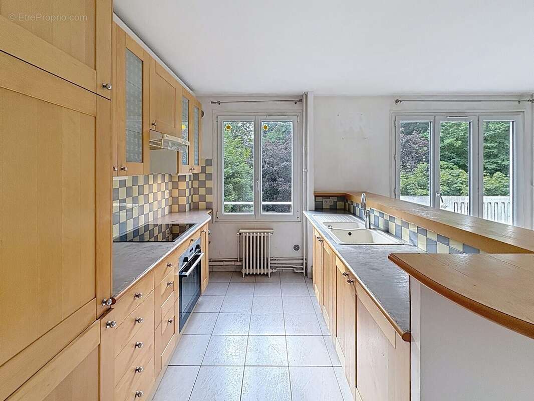 Appartement à CHEVILLY-LARUE