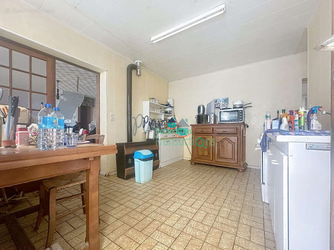 Maison à GRUCHET-LE-VALASSE