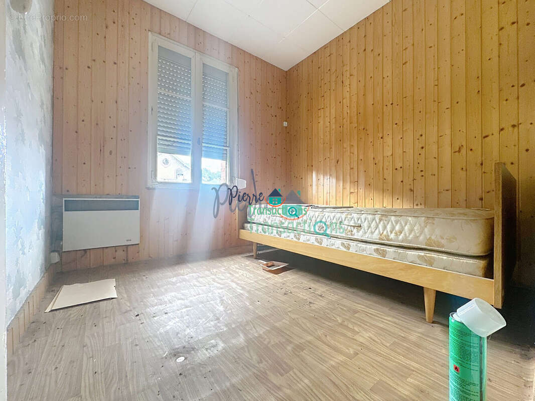 Maison à GRUCHET-LE-VALASSE