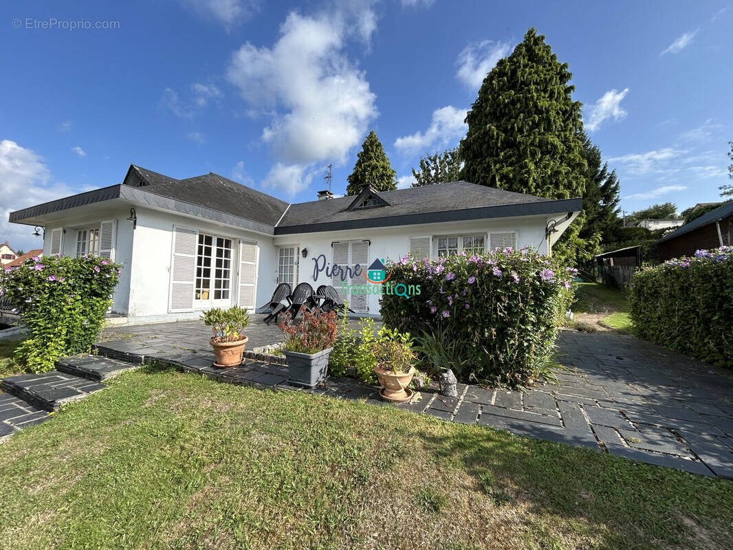 Maison à LILLEBONNE