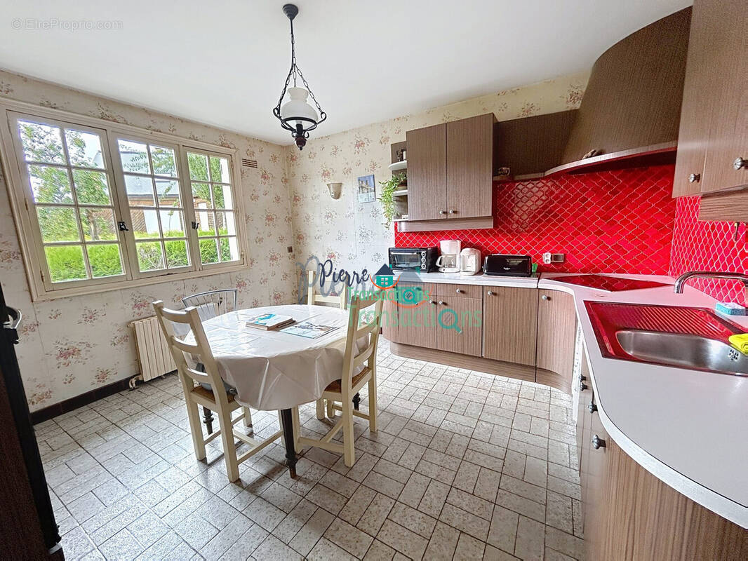 Maison à LILLEBONNE