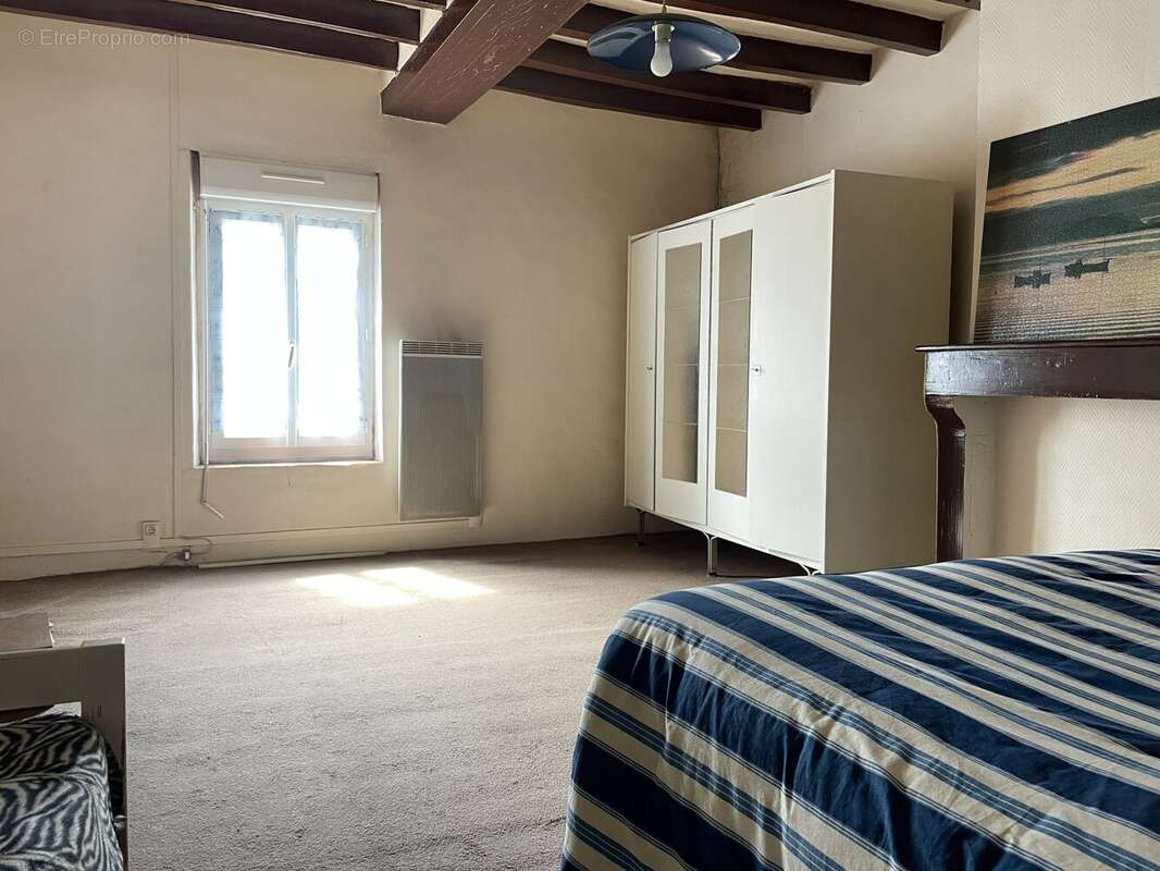 Chambre 2 - Maison à SAINT-CELERIN