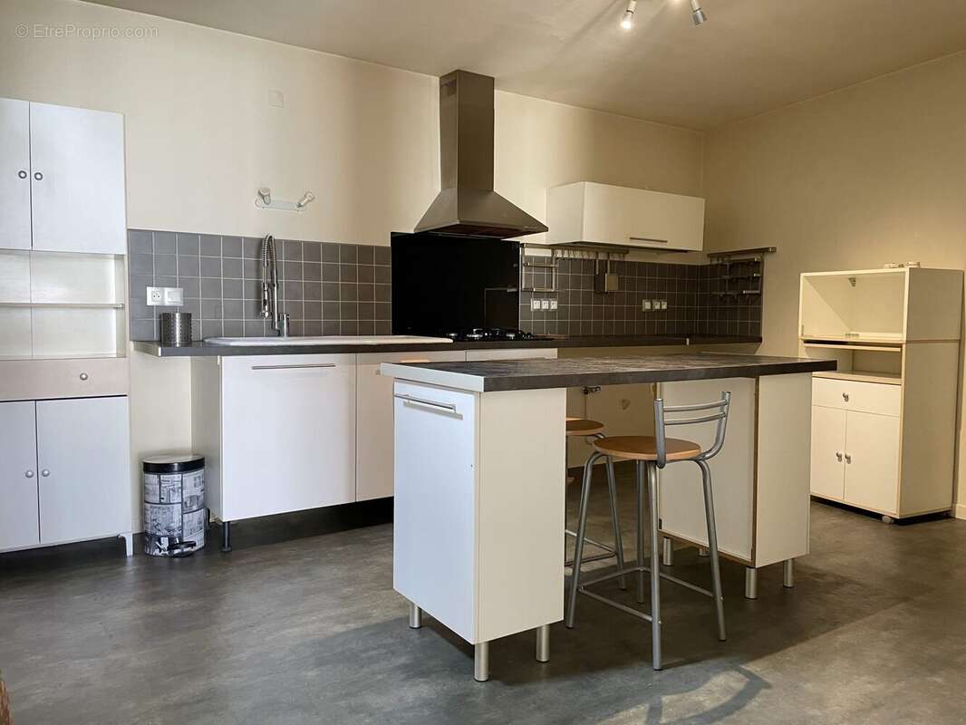 Cuisine  - Maison à SAINT-CELERIN