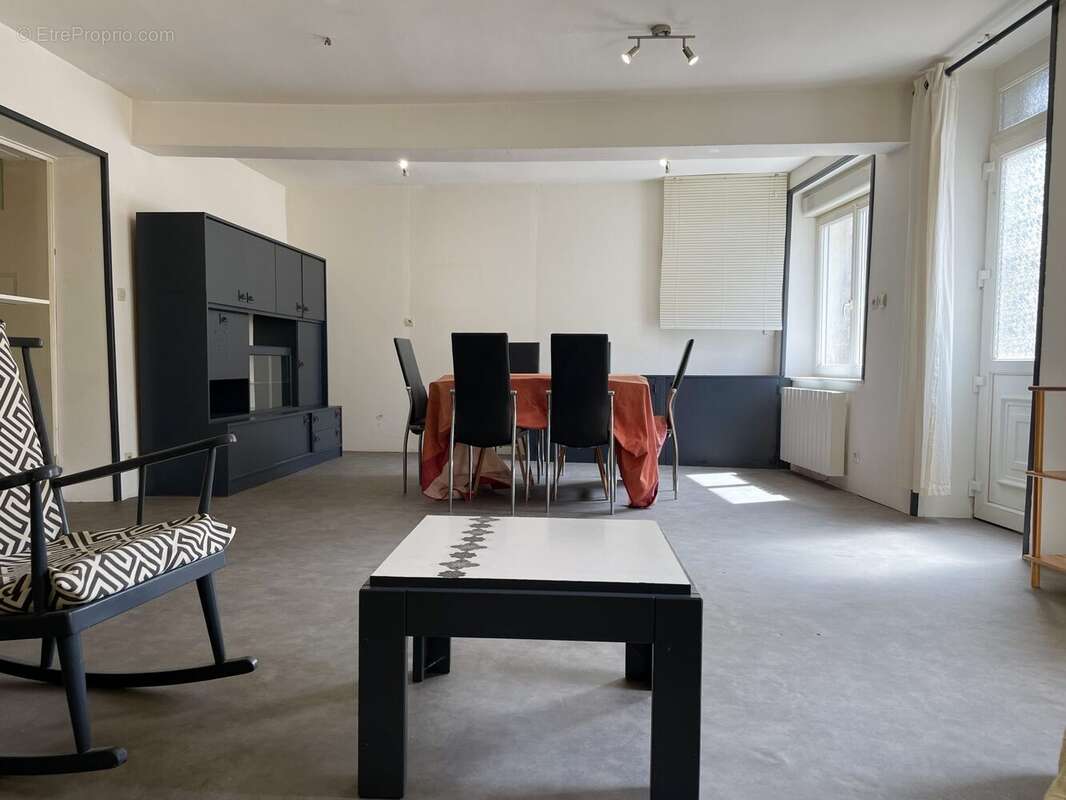 Séjour - Maison à SAINT-CELERIN