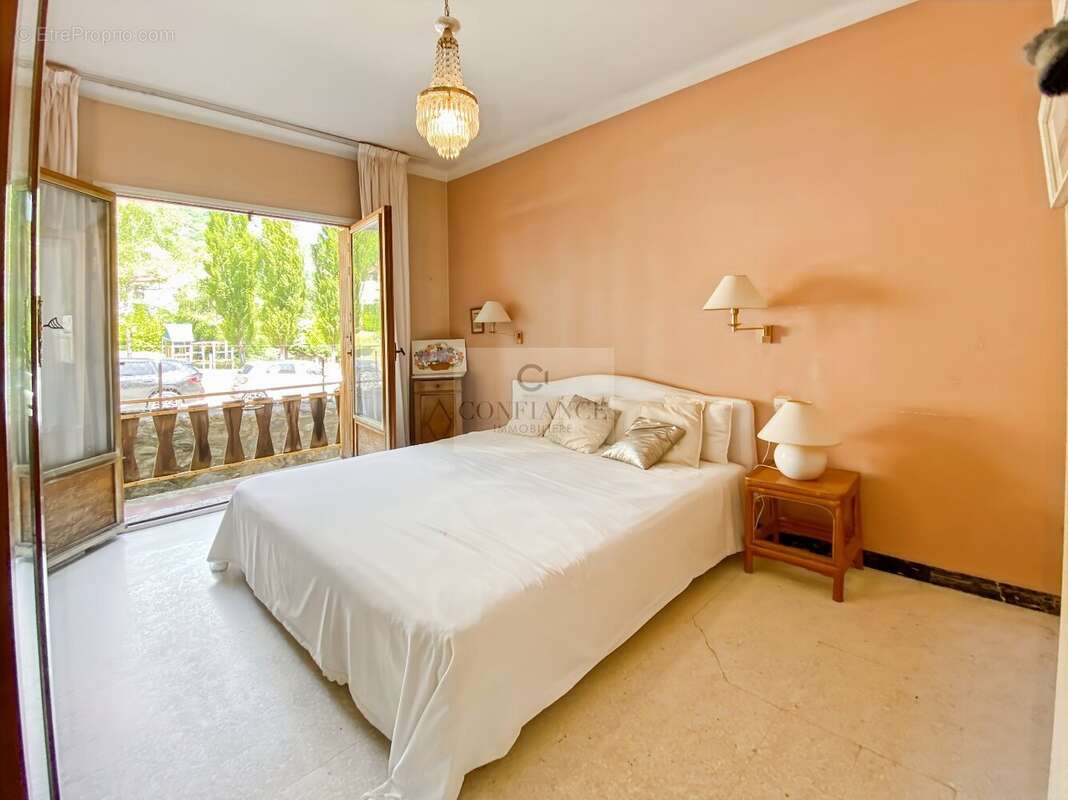 Maison à SAINT-ETIENNE-DE-TINEE