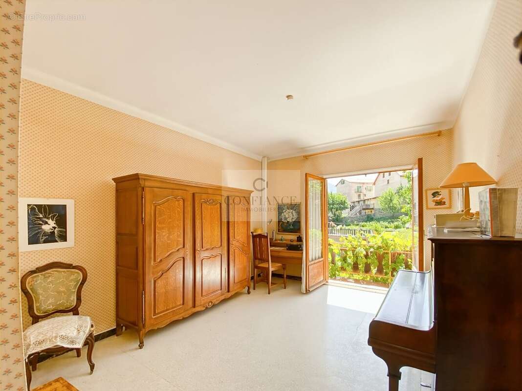 Maison à SAINT-ETIENNE-DE-TINEE