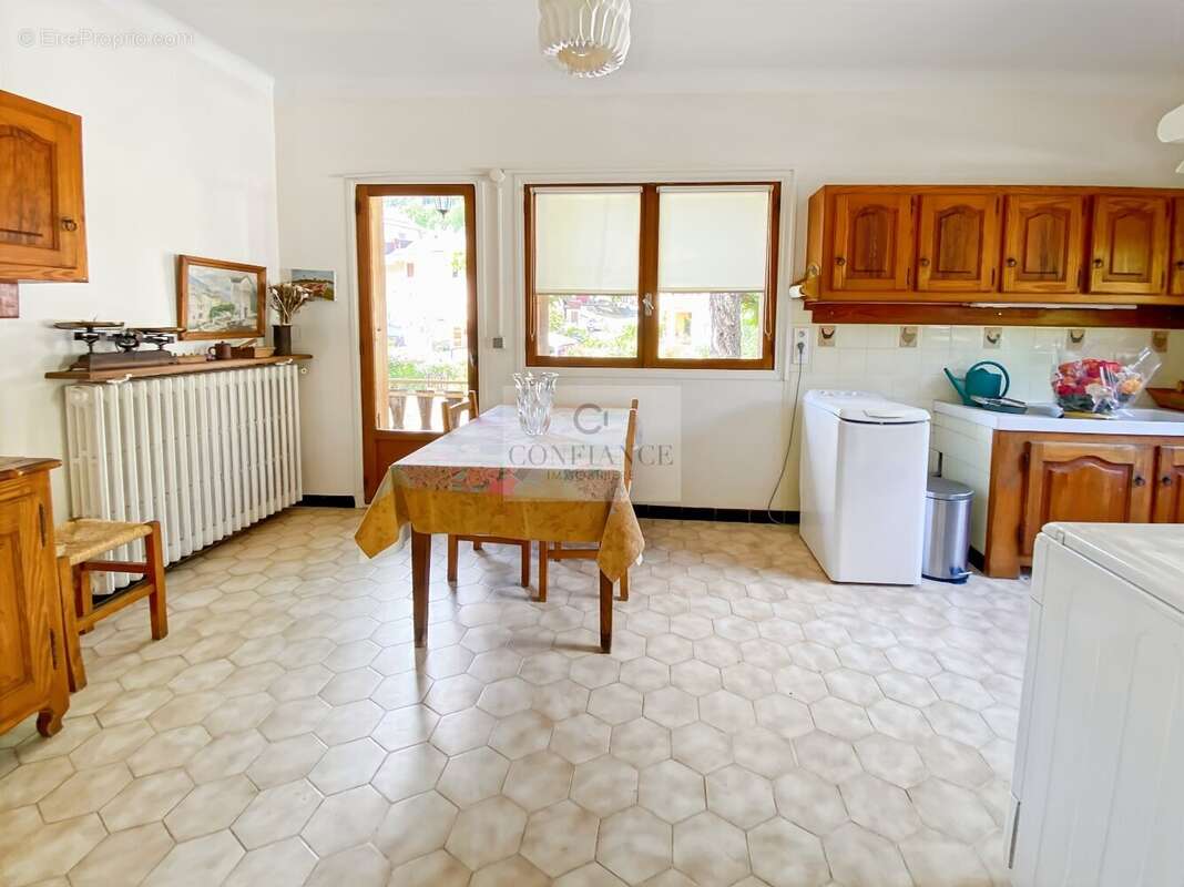 Maison à SAINT-ETIENNE-DE-TINEE